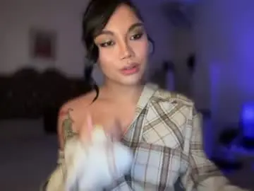 Chaturbate Live Sex Cam of larahsaint