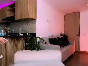 Chaturbate Free Live Porn of cloe_doll_new