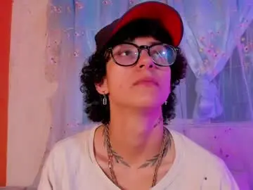 Chaturbate Free Live Porn of nova_evan7