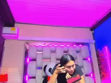 Chaturbate Nude Webcam of mahiara_hot