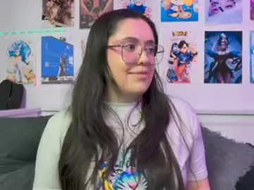 Chaturbate Best live sex cam show of snowblack_