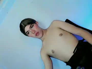 Chaturbate Sex Cam of naughty_little_pixie69