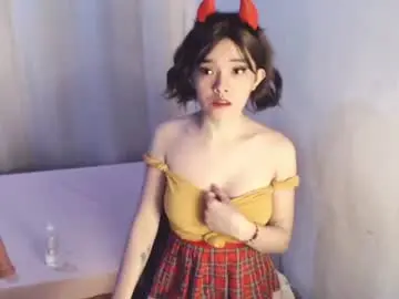 Chaturbate Live Sex Cam of mlss_seductiveqiri23