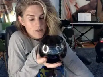 Chaturbate Live Sex Cam of katiecutie_5