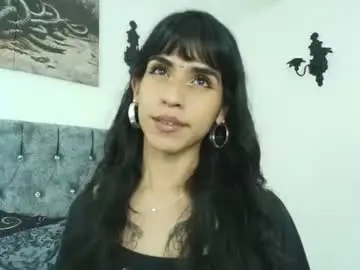 Chaturbate Live Porn of bella_poisonous