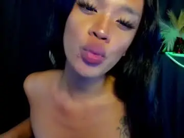 Chaturbate Live Sex of urmorenagoddess_xx