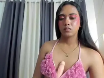Chaturbate Live Sex of hugecock_pretty123