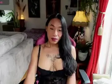 Chaturbate Live Sex Cam of bianca_transpinay