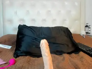 Chaturbate Free Live Porn of rouse_sexy_hotxx77