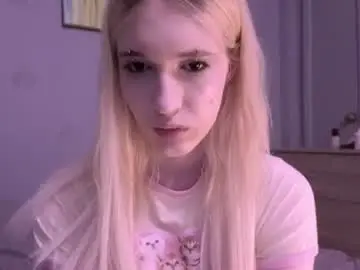 Chaturbate Live Sex Cam of sweetcrystalll