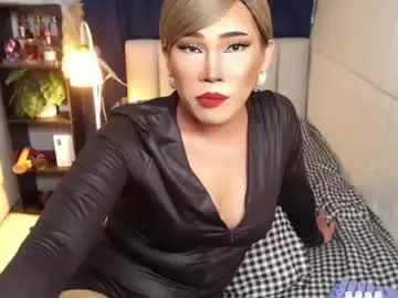 Chaturbate Live Sex Cam of lovelysugar18