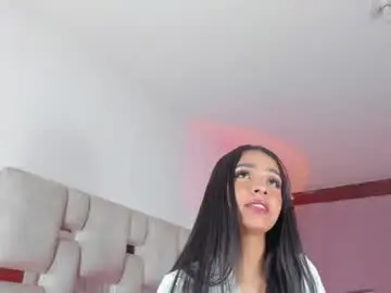 Chaturbate Live Sex Cam of isadoraa1
