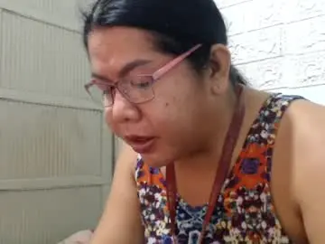 Chaturbate Free Porn Cam of i_drain_u_bitch