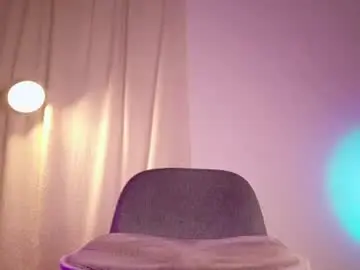Chaturbate Live Sex Cam of samara_gray