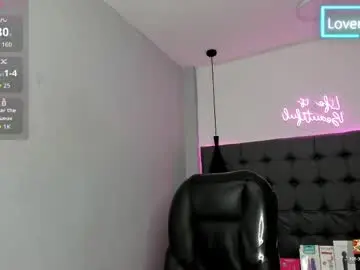 Chaturbate Free Live Porn of scarletcherry18