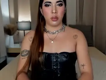 Chaturbate Live Sex Cam of tsbigmilk