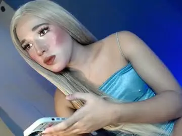 Chaturbate Live Sex Cam of yourgirlnextdoor18