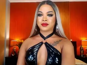 Chaturbate Live Sex Cam of urmajestytyra