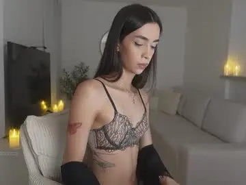 Chaturbate Live Sex Cam of emmacorrea