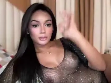 Chaturbate Nude Webcam of yummyrenalyn