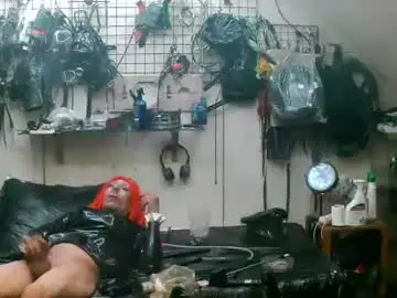 Chaturbate Nude Webcam of smokeslut365