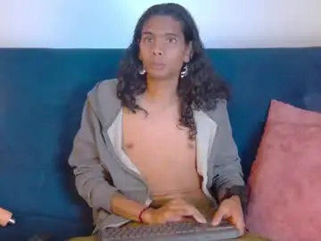 Chaturbate Live Porn of maxi_max0