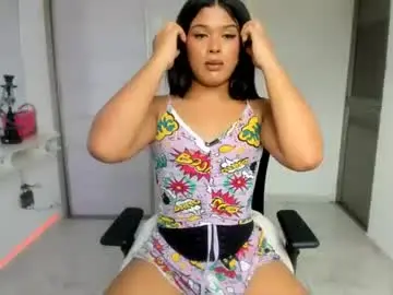 Chaturbate Live Sex Cam of nairobbits