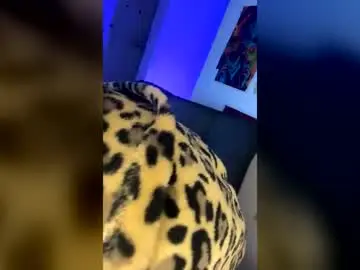 Chaturbate Watch Live Sex Cams of lili_zinx666