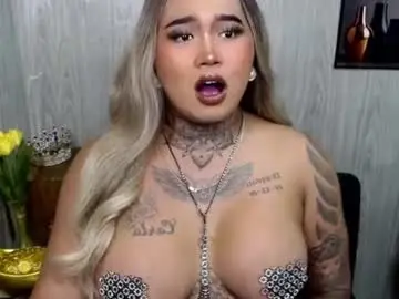 Chaturbate Live Porn of urfabtattooqueen