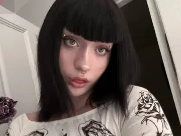 Chaturbate Live Sex Cam of vailyreb