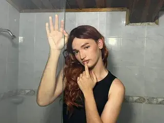 Streamate Nude Webcam of EmmaHiltton