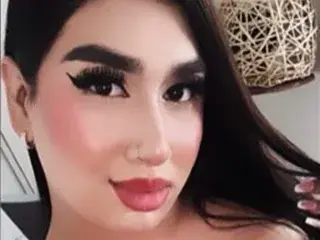 Streamate Live Sex Cam of Nina_Strauss