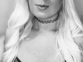 Streamate Sex Cam of AvaRosee21