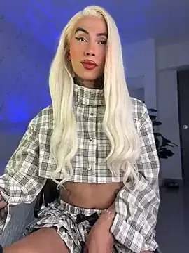 Stripchat Live Sex Cam of miss_tatiana_
