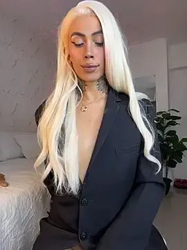 Stripchat Sex Cam of miss_tatiana_