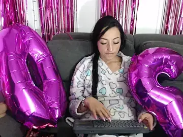 Stripchat Live Porn of megaan_lovee