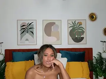 Stripchat Live Sex Cam of ShanialaFrancaise