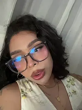 Stripchat Watch Live Sex Cams of Samantha_Bernardo