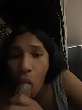 Stripchat Sex Cam of slutty_aki