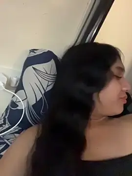 Stripchat Free Porn Cam of slutty_aki