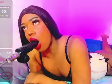 Stripchat Live Porn of bayolet_