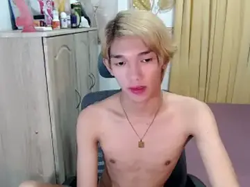 Stripchat Adult Video Chat of urasian_john18