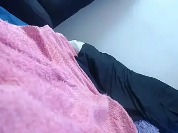 Stripchat Live Sex Cam of Naomy_Reiden