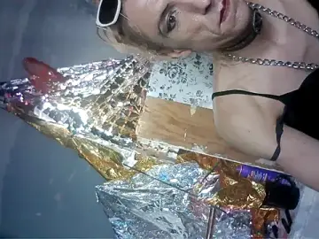 Stripchat Watch Live Sex Cams of TgirlBrat