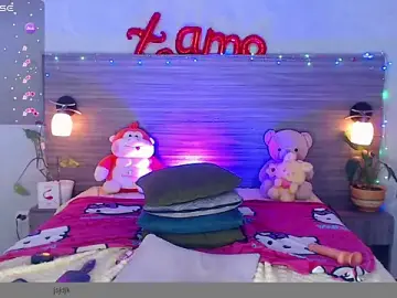 Stripchat Live Sex Cam of Sophia_Valentina
