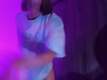 Stripchat Live Sex Cam of badangelsuw