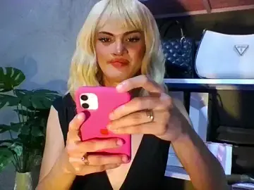 Stripchat Live Porn of Bella_CiaoX