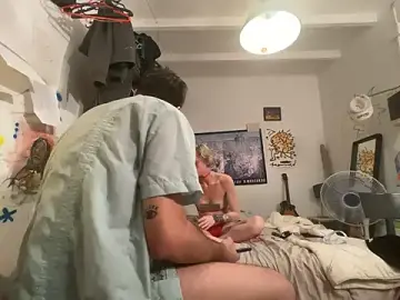 Stripchat Free Porn Cam of RealbarcelonaXxl