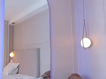 Stripchat Nude Webcam of ZoeyPetit