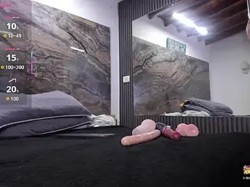 Stripchat Watch Live Sex Cams of logan-wollf
